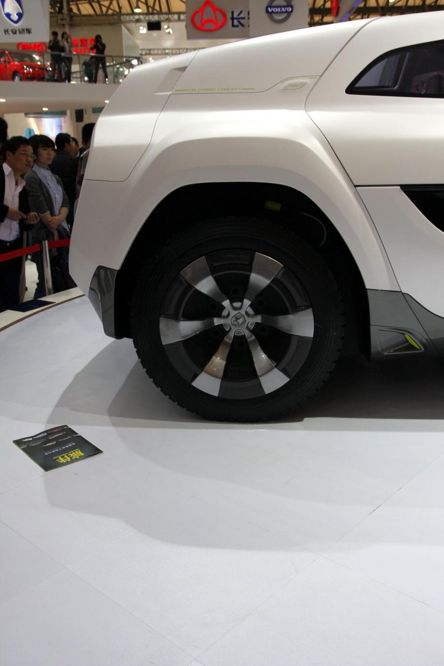  ChangAn E301 Concept 2009 года  (фото 30 из 69)